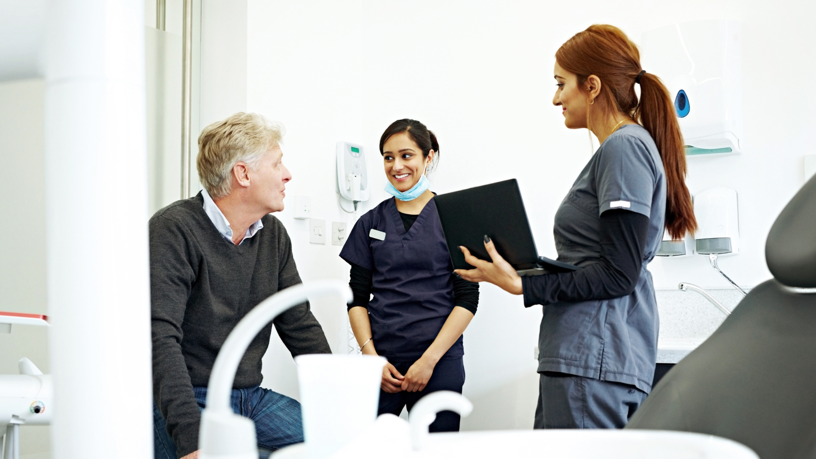 Patient consulting doctor